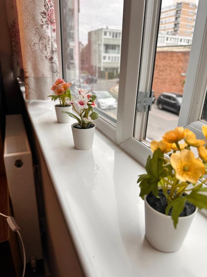 Canary Wharf Single Double And En-Suite Rooms London Exterior foto