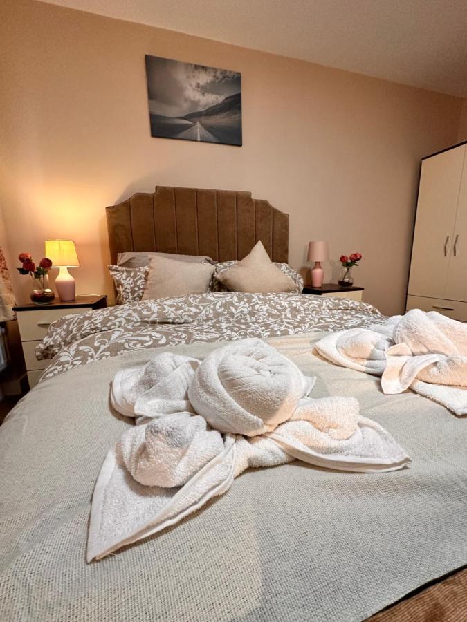 Canary Wharf Single Double And En-Suite Rooms London Exterior foto