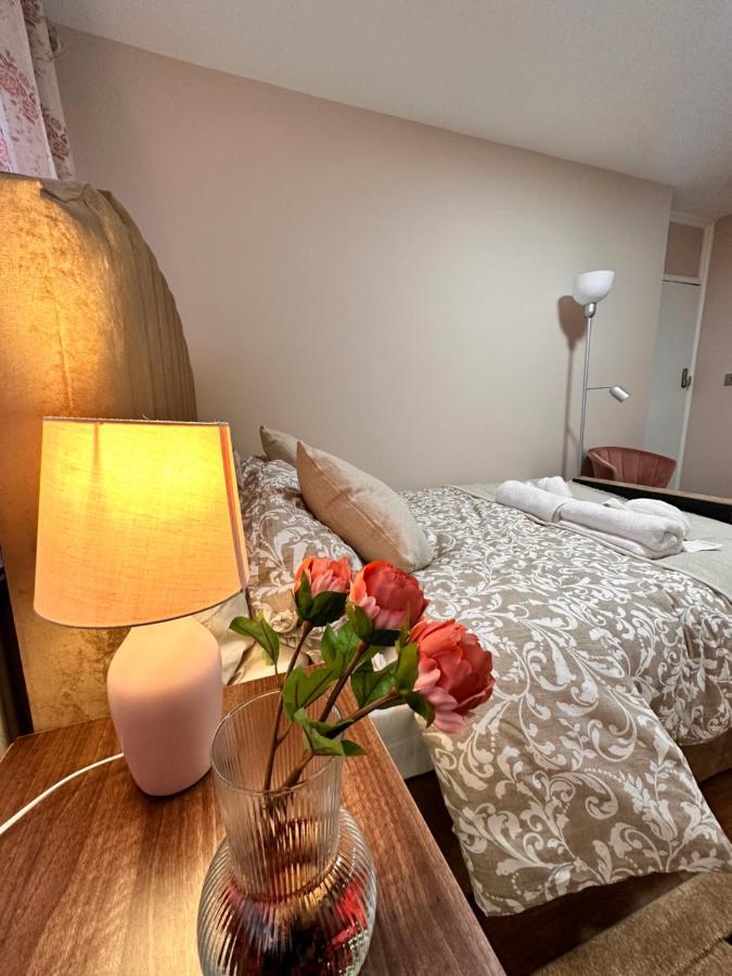Canary Wharf Single Double And En-Suite Rooms London Exterior foto