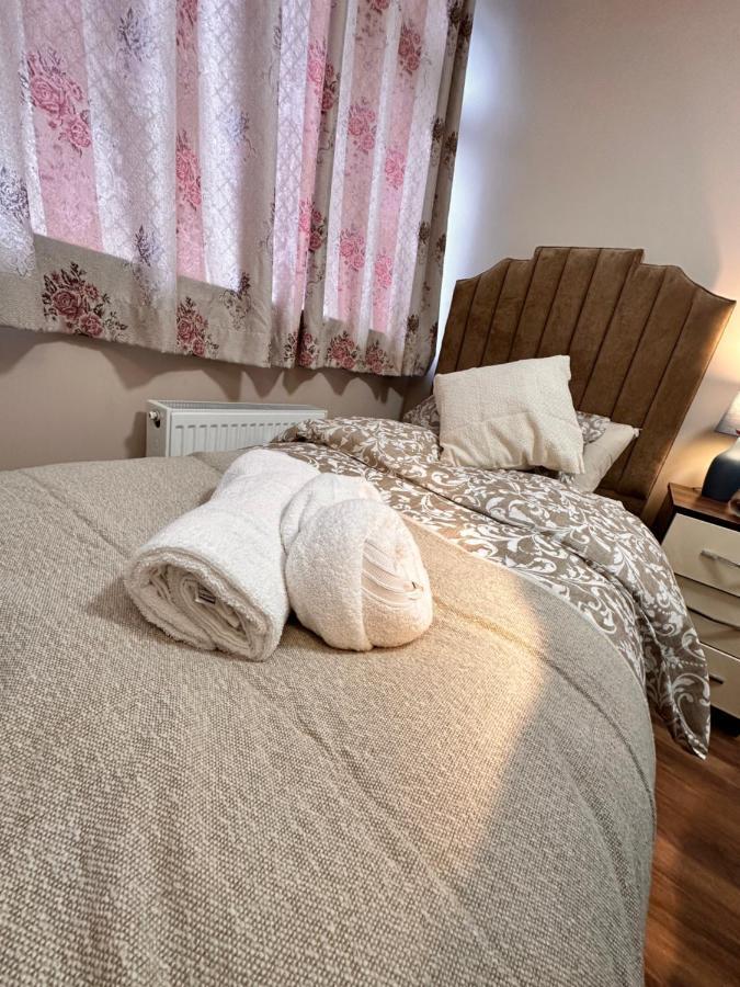 Canary Wharf Single Double And En-Suite Rooms London Exterior foto