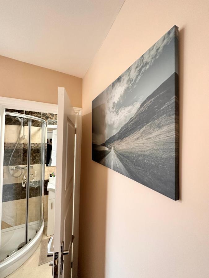Canary Wharf Single Double And En-Suite Rooms London Exterior foto