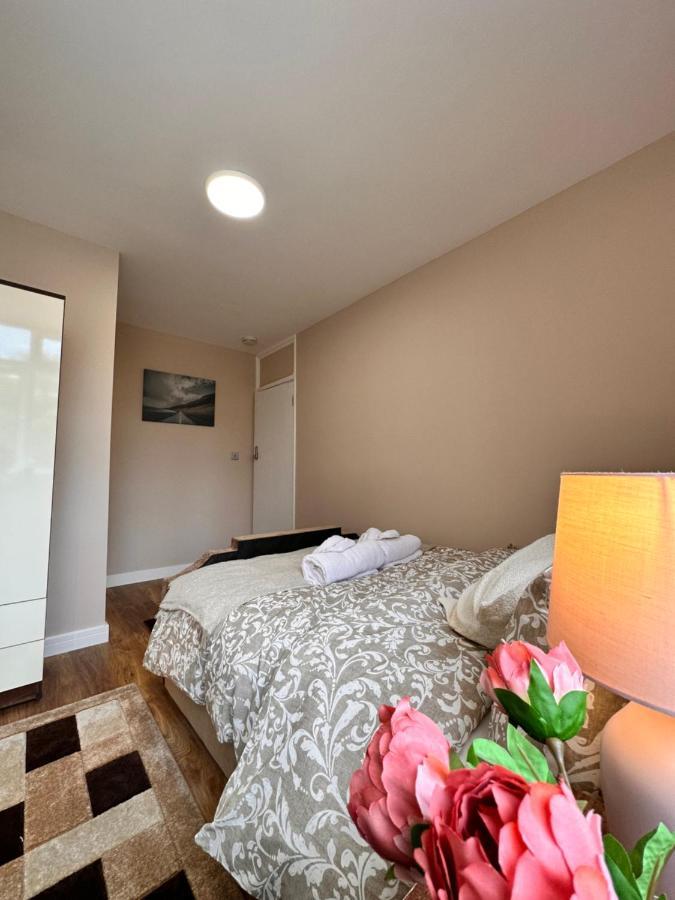 Canary Wharf Single Double And En-Suite Rooms London Exterior foto