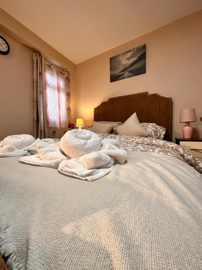 Canary Wharf Single Double And En-Suite Rooms London Exterior foto